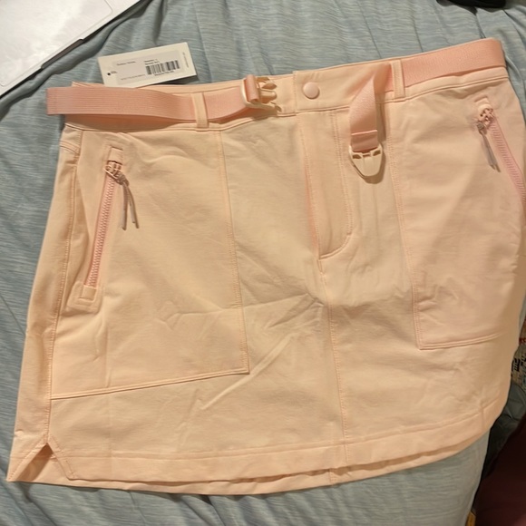 Outdoor Voices RecTrek Skirt in Seashell, Size L - NWT - Picture 3 of 3